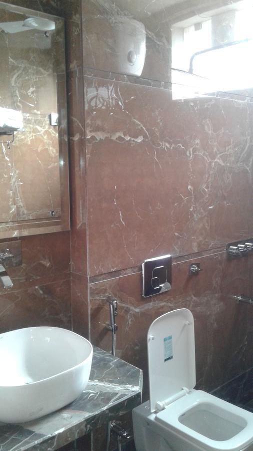 Hotel The Grand Inn Джаму Екстериор снимка