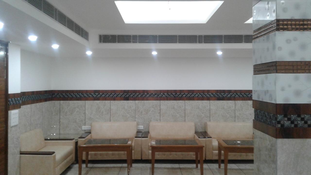 Hotel The Grand Inn Джаму Екстериор снимка