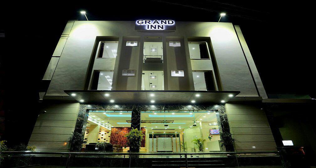 Hotel The Grand Inn Джаму Екстериор снимка